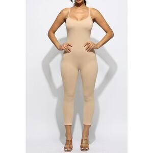 New 3X Bodycon Capri LIghtweight Seamless Jumpsuit with Adjustable Straps